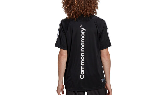 Cumpăra adidas Graphics Common Memory Tee