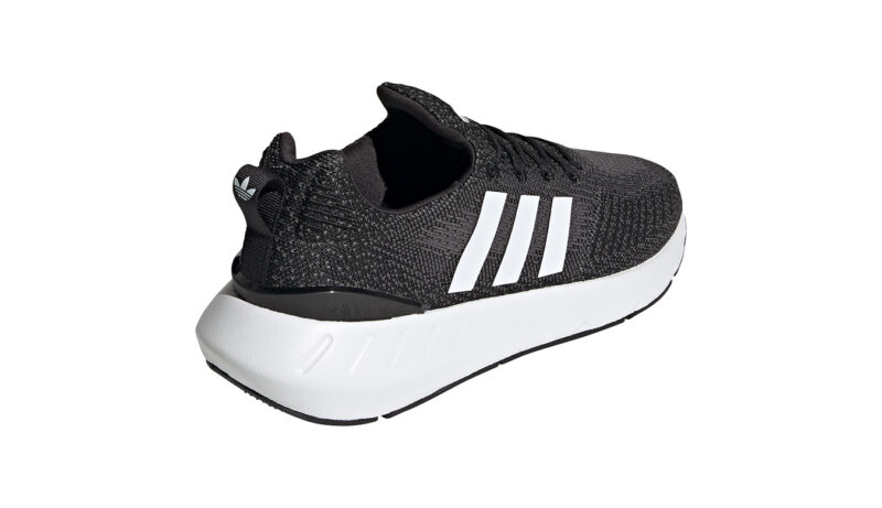 Preţ adidas Swift Run 22