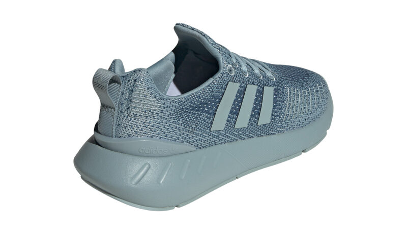 Preţ adidas Swift Run 22