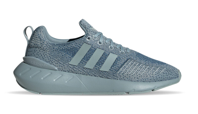 adidas Swift Run 22