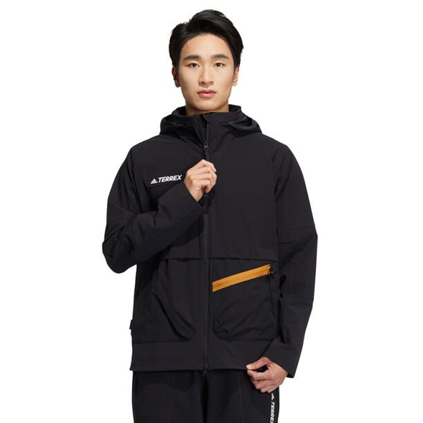 adidas Terrex Utilitas Transitional Jacket preţ