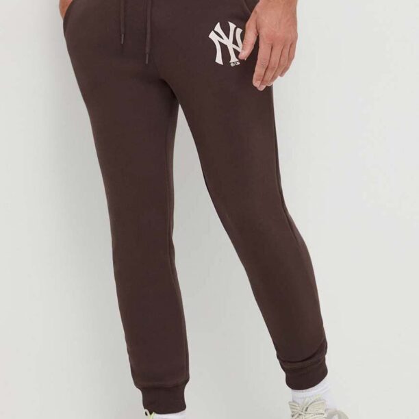 47brand pantaloni de trening MLB New York Yankees culoarea maro