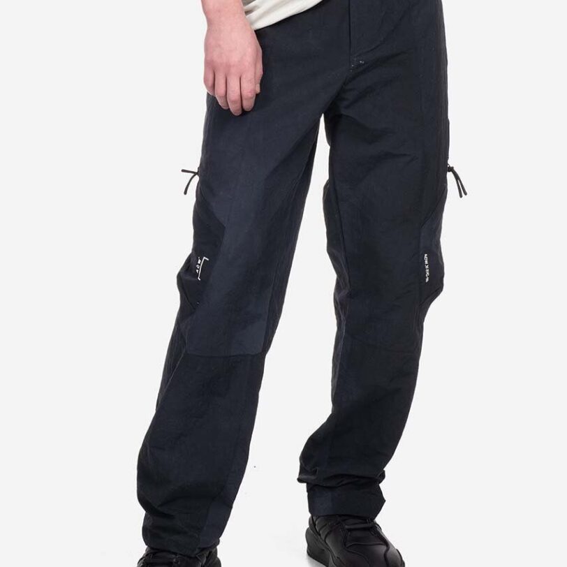 A-COLD-WALL* pantaloni Irregular Dye Trousers bărbați