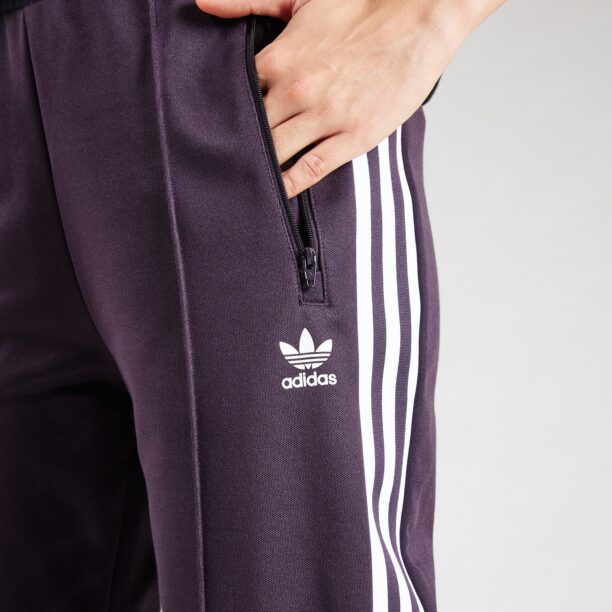 Cumpăra ADIDAS ORIGINALS Pantaloni 'BECKENBAUER'  mov vânătă / alb