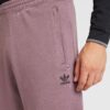 ADIDAS ORIGINALS Pantaloni 'ESS SHO'  mauve / negru