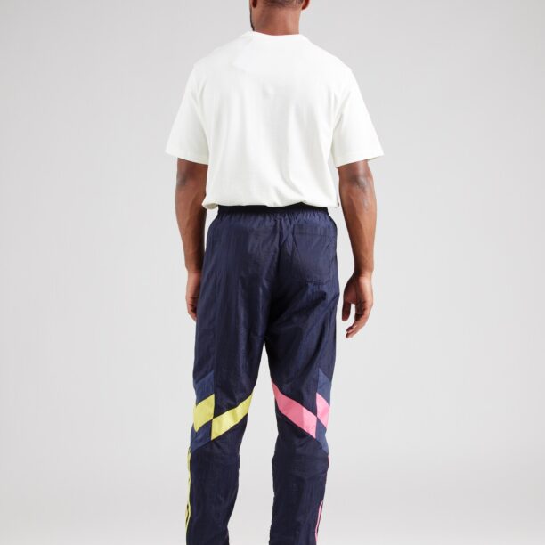 ADIDAS ORIGINALS Pantaloni 'JUVE'  bleumarin / galben / roz preţ