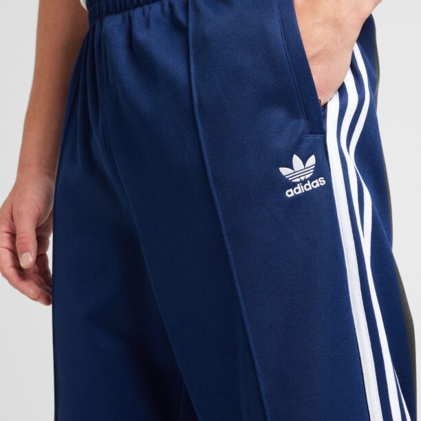 ADIDAS ORIGINALS Pantaloni  albastru închis / alb preţ