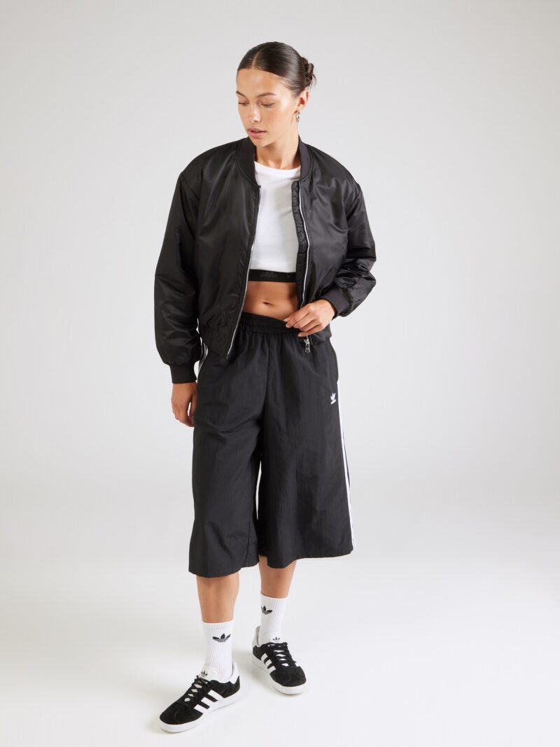 ADIDAS ORIGINALS Pantaloni  negru / alb preţ