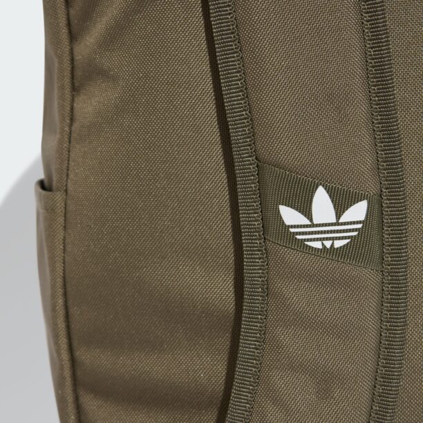 ADIDAS ORIGINALS Rucsac 'Adicolor'  oliv / alb preţ