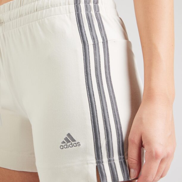 Preţ ADIDAS SPORTSWEAR Pantaloni sport 'Essentials'  bej / ciocolatiu