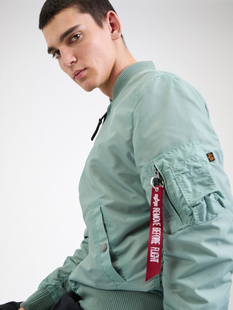 Preţ ALPHA INDUSTRIES Geacă de primăvară-toamnă 'MA-1 TT'  verde mentă