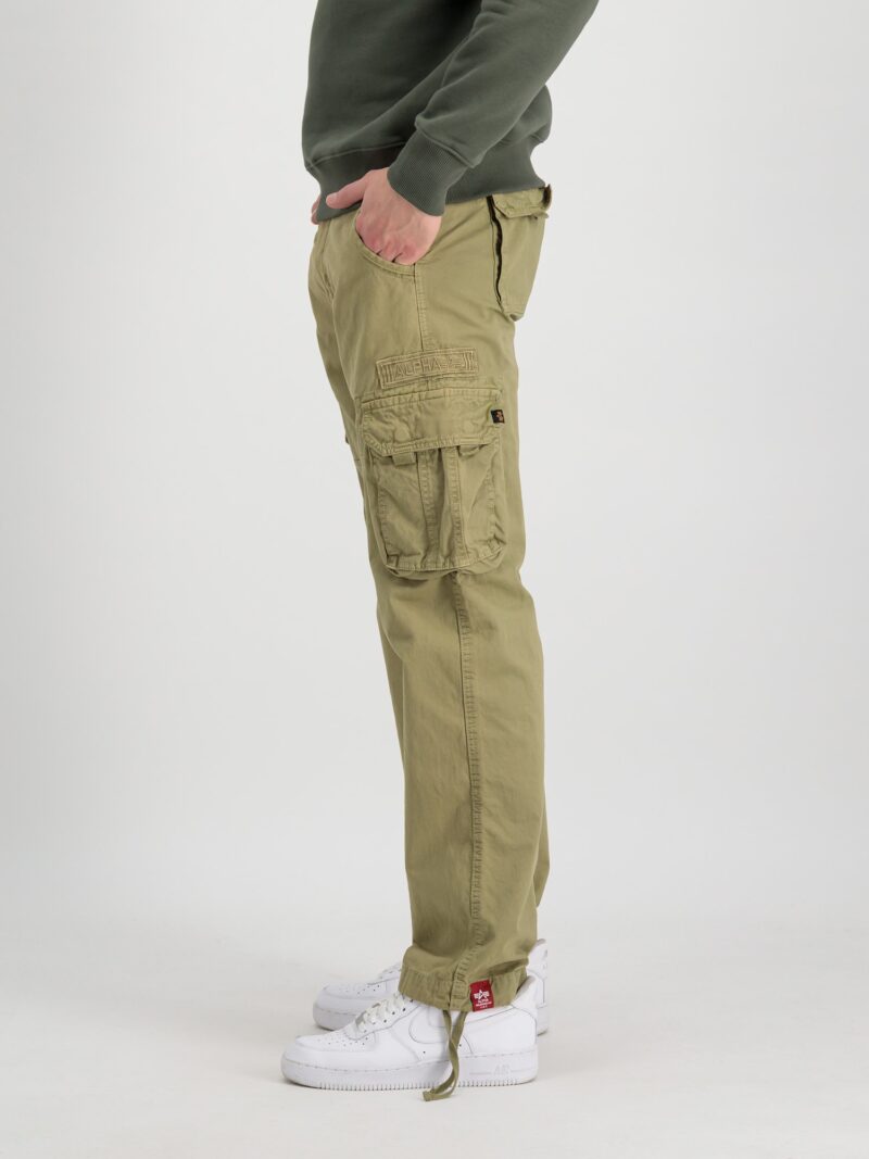 Cumpăra ALPHA INDUSTRIES Pantaloni cu buzunare 'Jet'  kaki