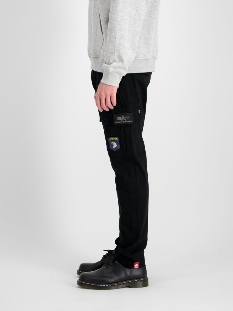 Cumpăra ALPHA INDUSTRIES Pantaloni cu buzunare  negru