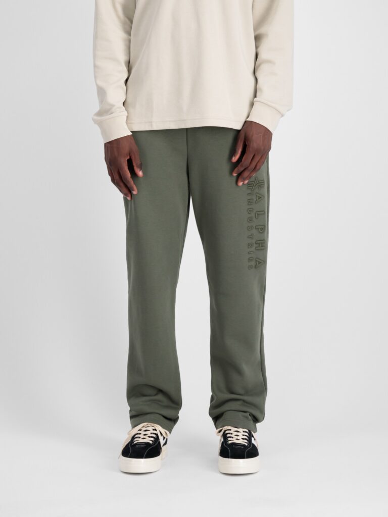 Preţ ALPHA INDUSTRIES Pantaloni  oliv