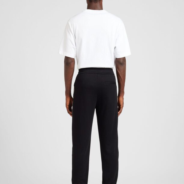 Preţ ARMANI EXCHANGE Pantaloni  negru / alb