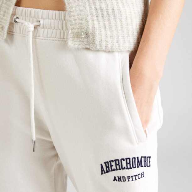 Preţ Abercrombie & Fitch Pantaloni 'ESSENTIAL SUNDAY'  crem / albastru marin