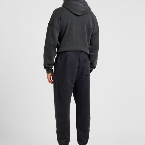 Abercrombie & Fitch Pantaloni 'ESSENTIAL'  negru