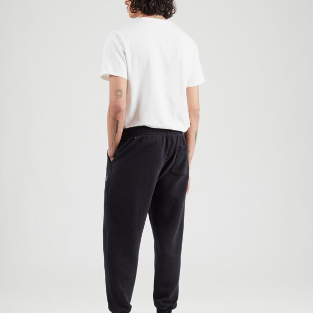 Cumpăra Abercrombie & Fitch Pantaloni  negru