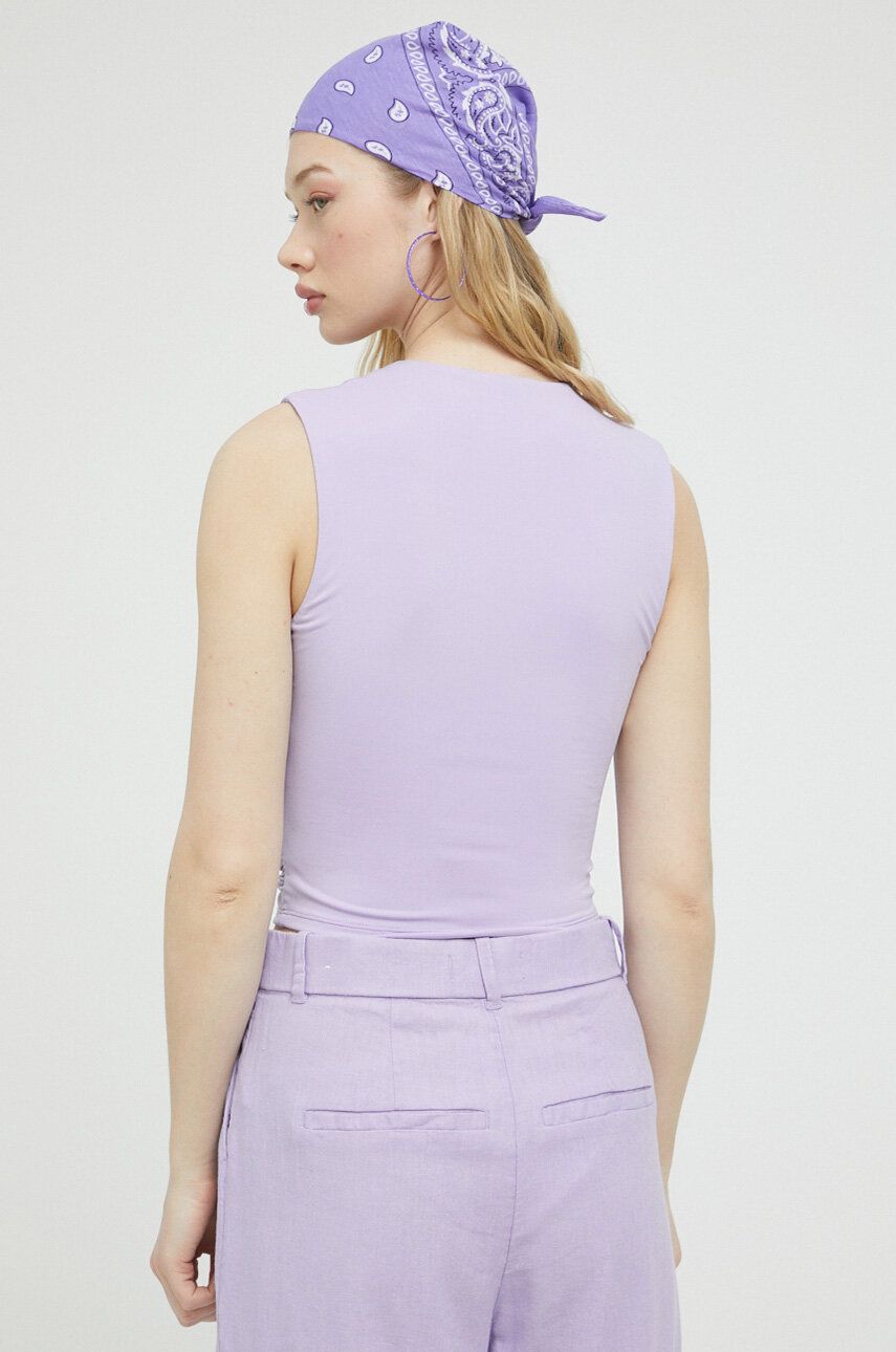culoarea violet