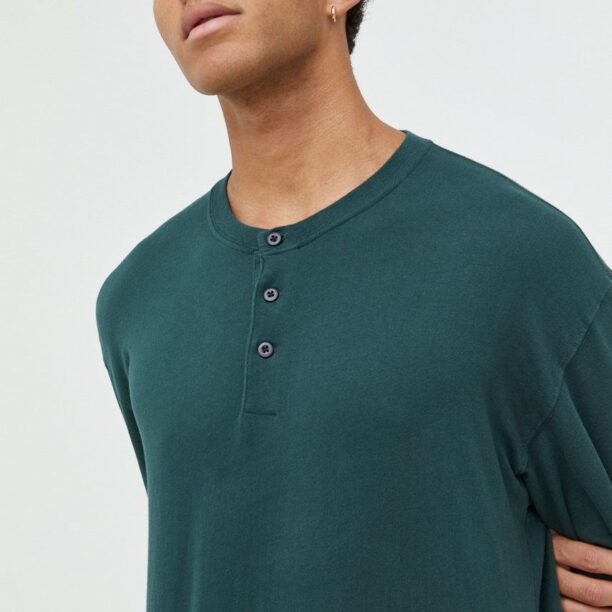 Abercrombie & Fitch longsleeve din bumbac culoarea verde