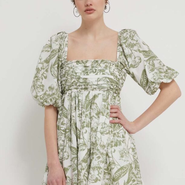 Abercrombie & Fitch rochie culoarea verde