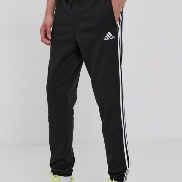 Adidas Pantaloni GK8822 bărbați