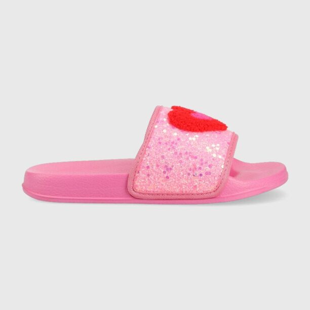 Agatha Ruiz de la Prada slapi copii culoarea roz