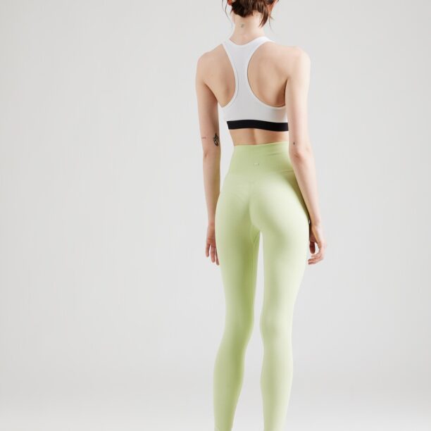 Aim'n Pantaloni sport  verde pastel preţ