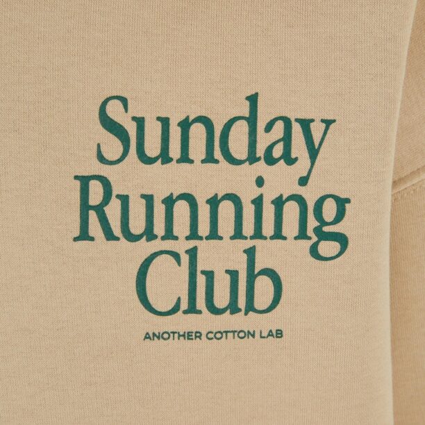 Another Cotton Lab Bluză de molton 'Sunday Running Club'  bej închis / verde închis preţ