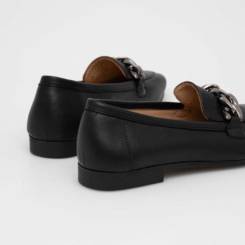 culoarea negru