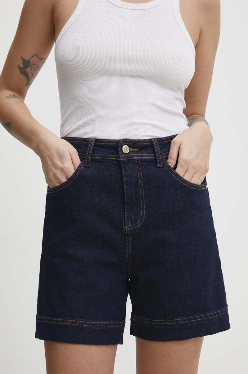 Answear Lab pantaloni scurti jeans femei