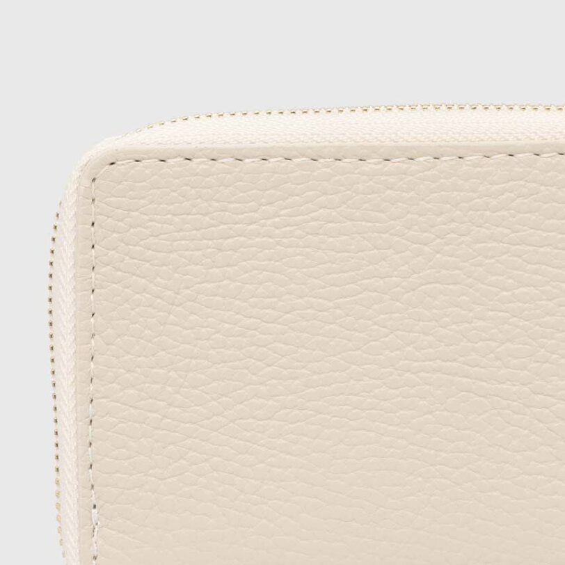 culoarea bej