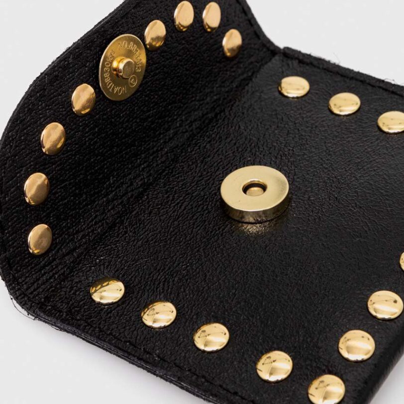 culoarea negru