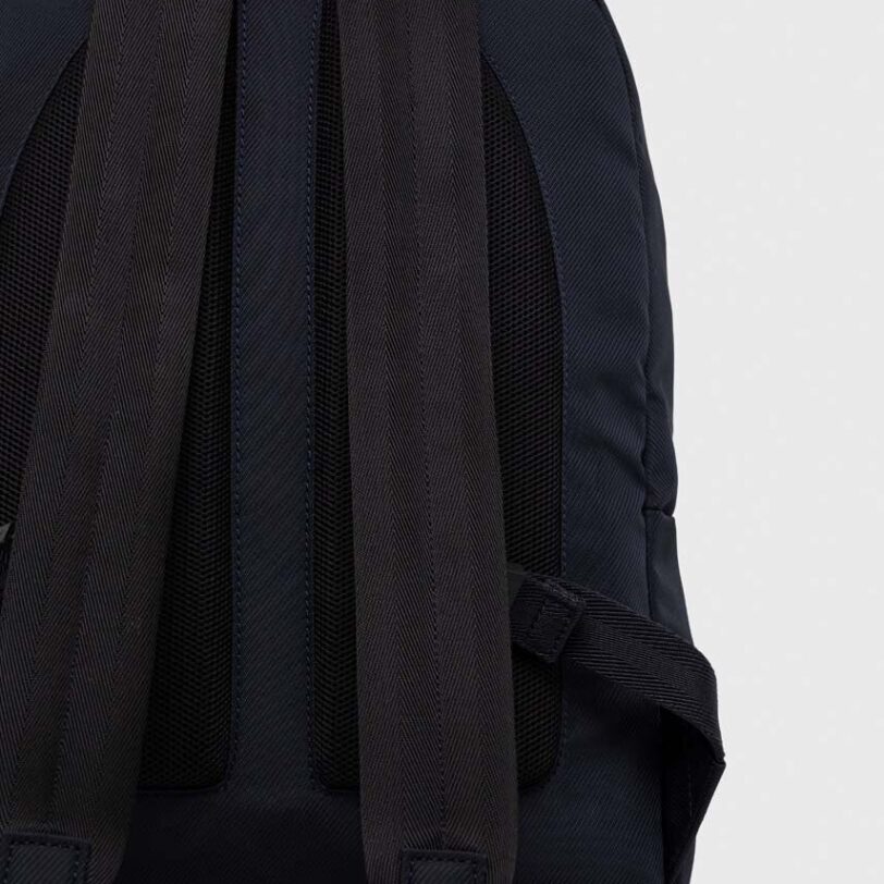 culoarea negru