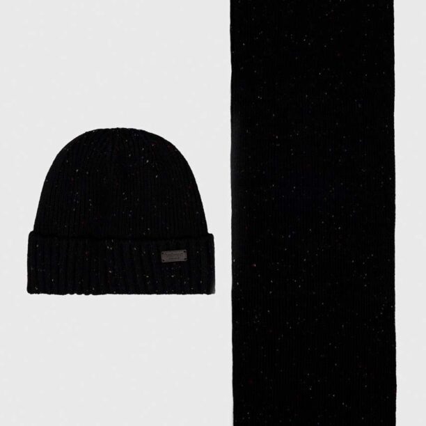 Barbour căciulă și fular Carlton Fleck Beanie & Scarf Gift Set culoarea negru MGS0047