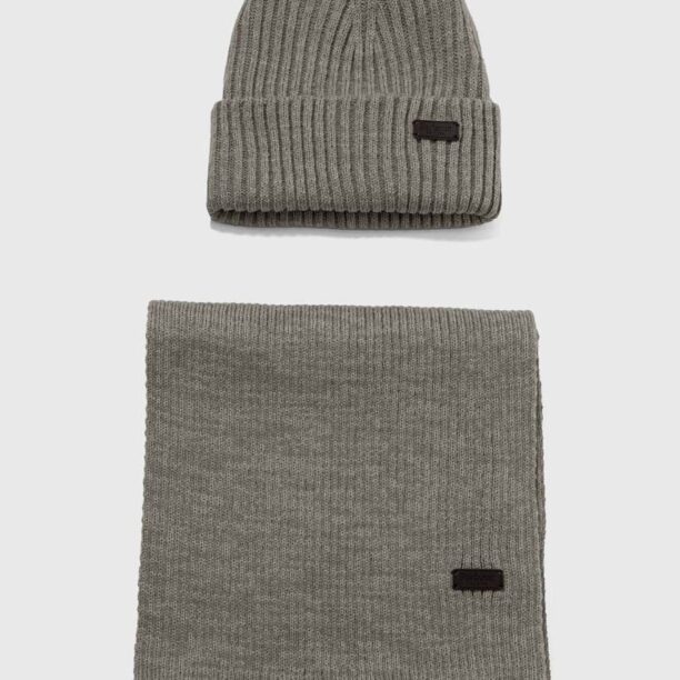 Barbour set căciulă și fular Crimdon Beanie & Scarf Gift Set culoarea gri MGS0019