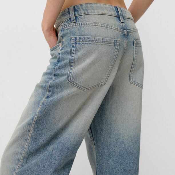 Preţ Bershka Jeans  albastru denim