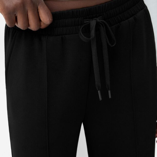 Original Bershka Pantaloni cutați  negru