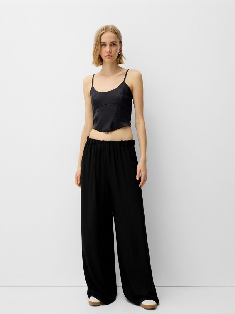 Cumpăra Bershka Pantaloni  negru