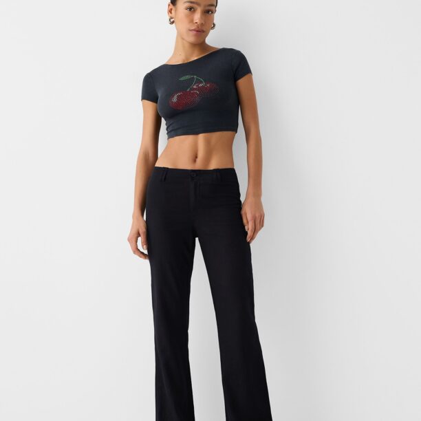 Cumpăra Bershka Pantaloni  negru