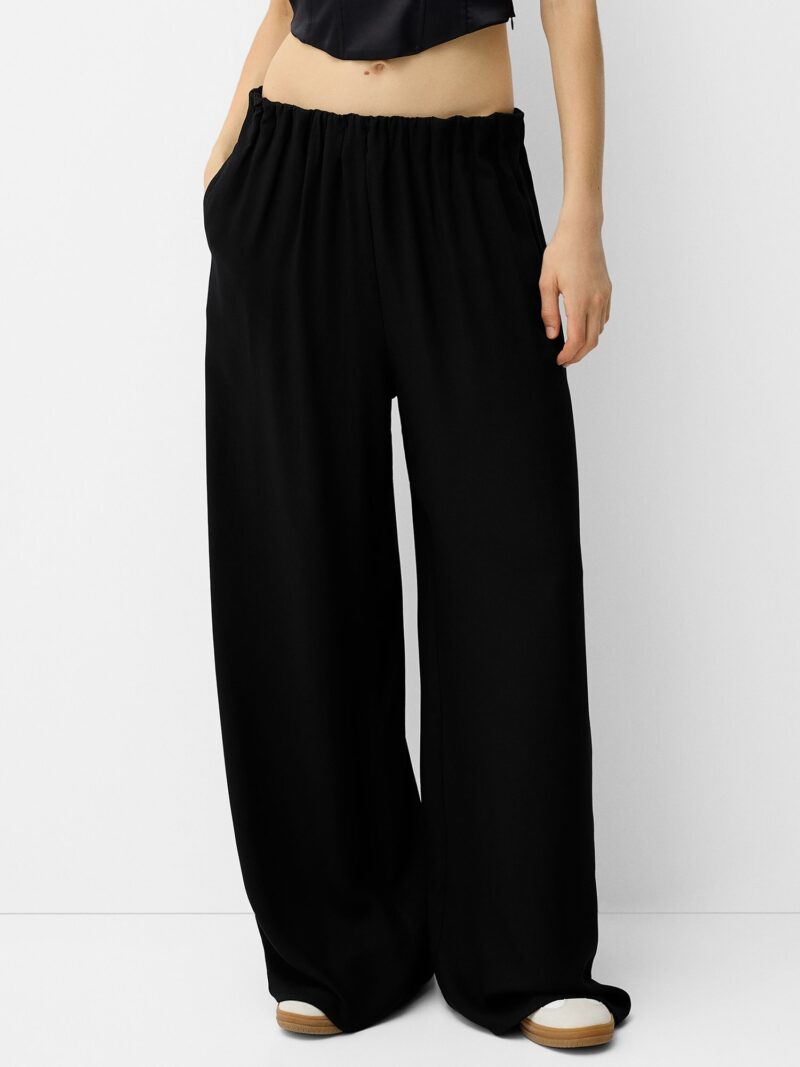 Bershka Pantaloni  negru