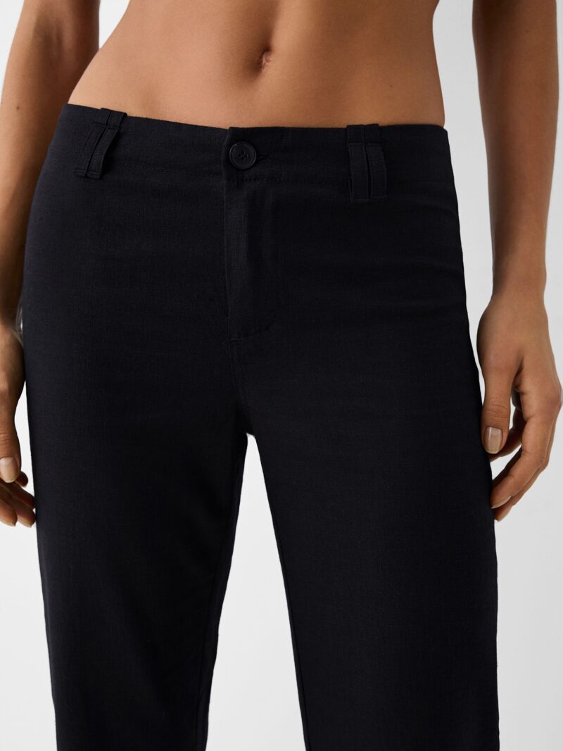 Preţ Bershka Pantaloni  negru