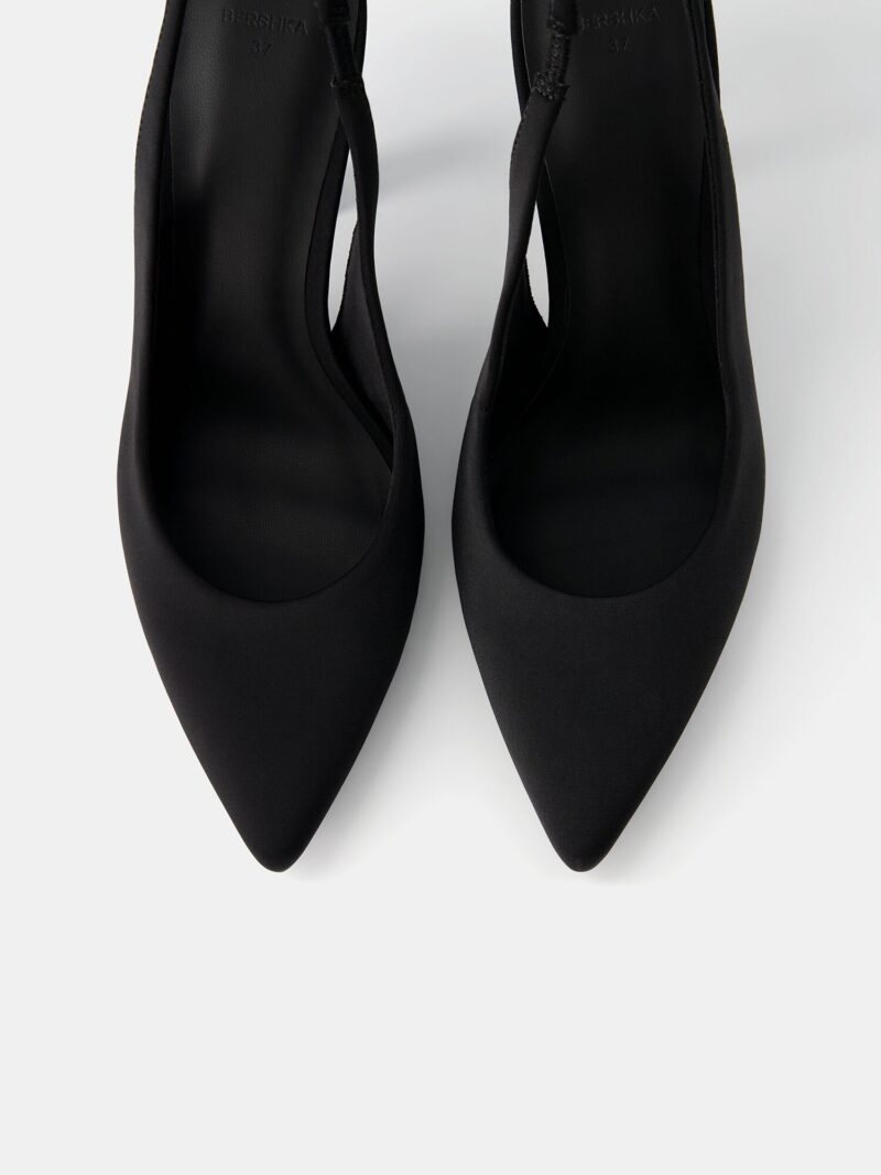 Bershka Pumps  negru preţ