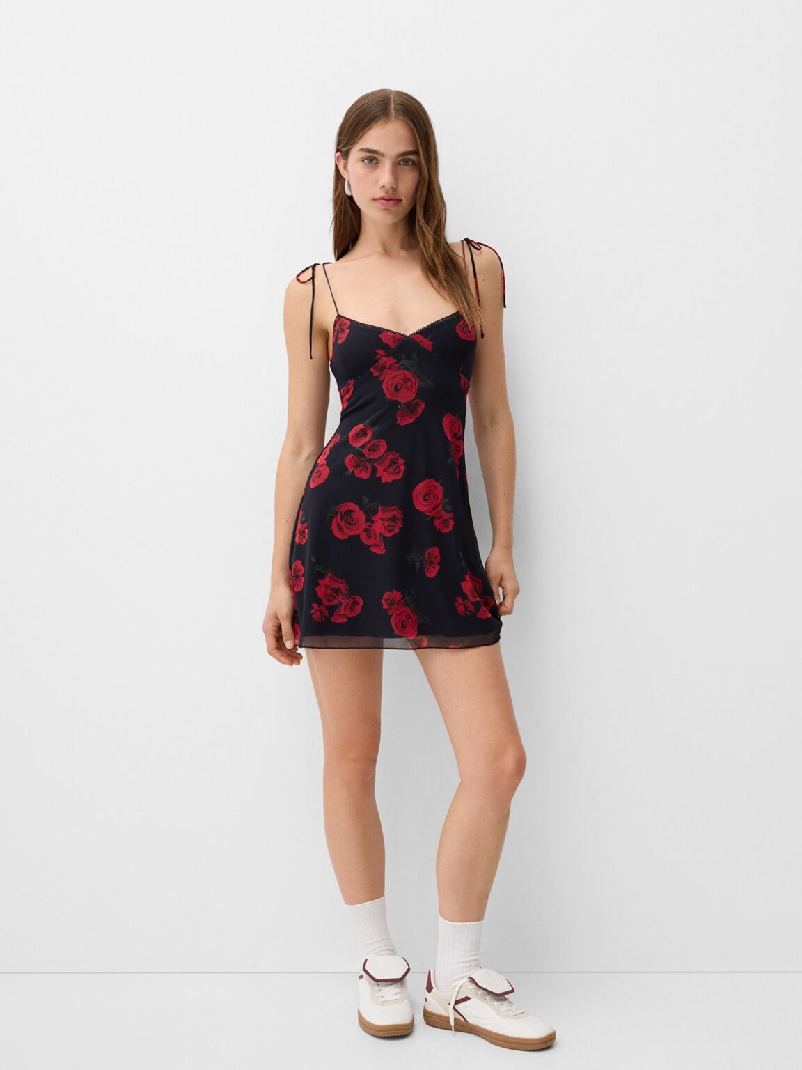 Cumpăra Bershka Rochie de vară  verde pin / roșu / negru