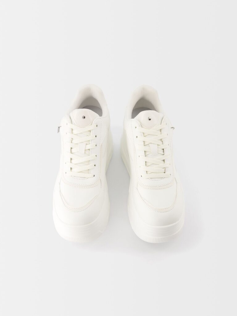 Cumpăra Bershka Sneaker low  alb