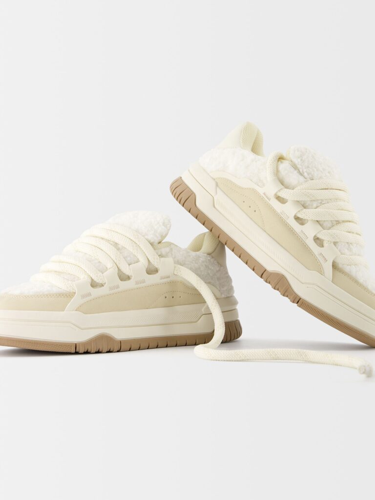 Preţ Bershka Sneaker low  bej / bej deschis