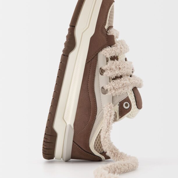 Bershka Sneaker low  bej închis / maro preţ