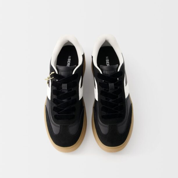 Bershka Sneaker low  negru / alb preţ