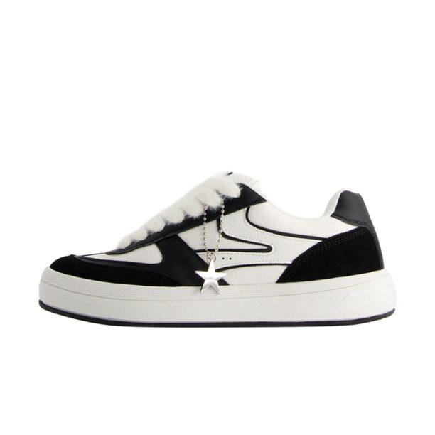 Bershka Sneaker low  negru / alb