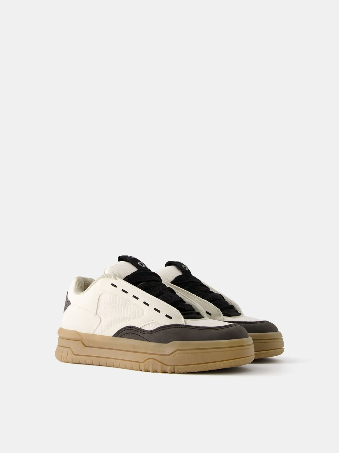 Original Bershka Sneaker low  negru / alb murdar